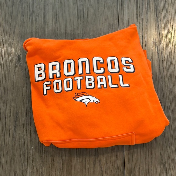 Reebok Other - Broncos Hoodie